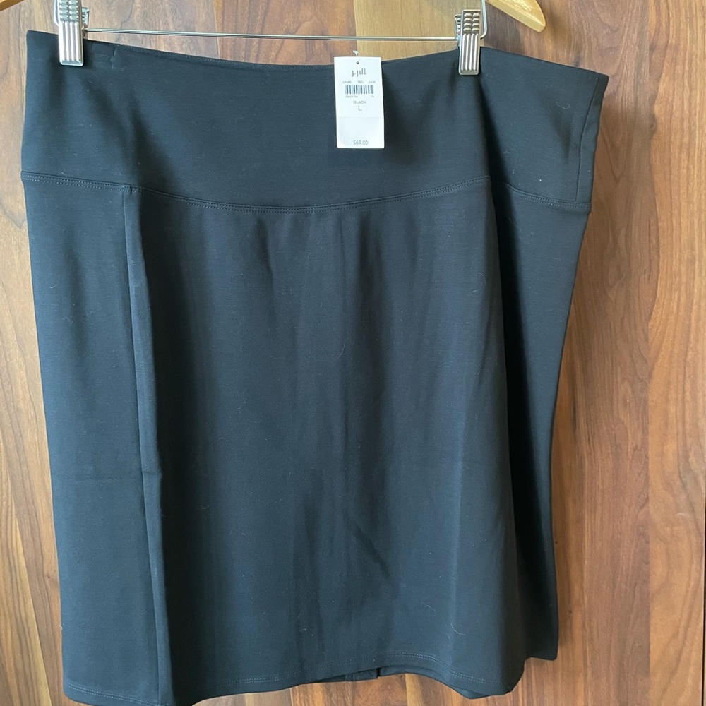 J. Jill Black Wearever Skirt- NWT